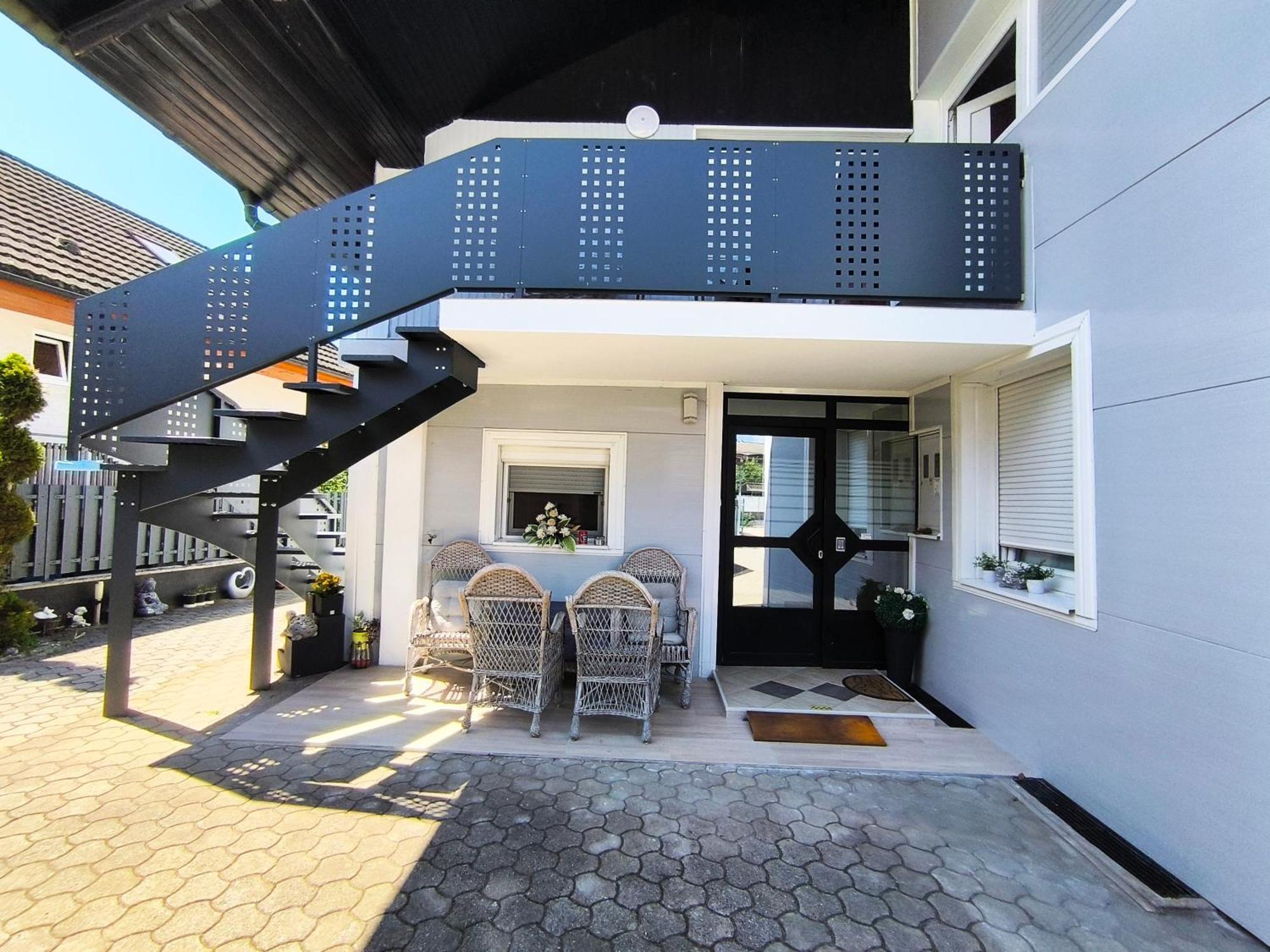 Jo-Ma Apartma - Safe Parking Ljubljana Exterior photo